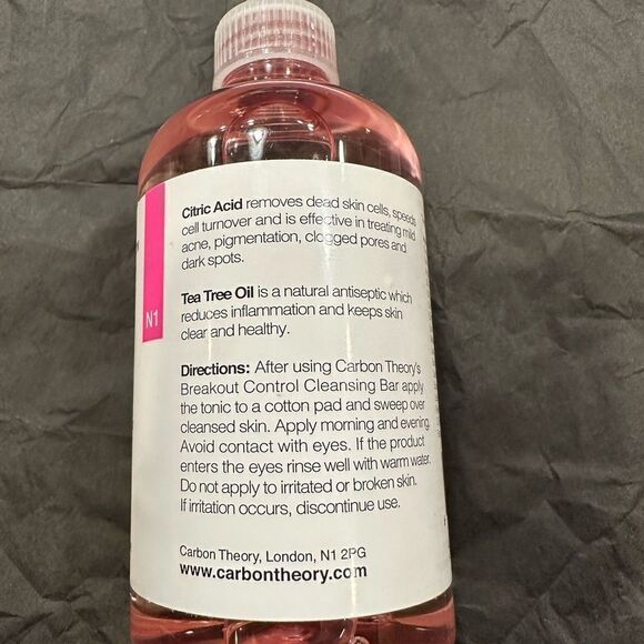 Carbon Theory Carbon Theory Tea Tree Oil & Citric Acid Breakout Control Tonic - Picture 2 of 3